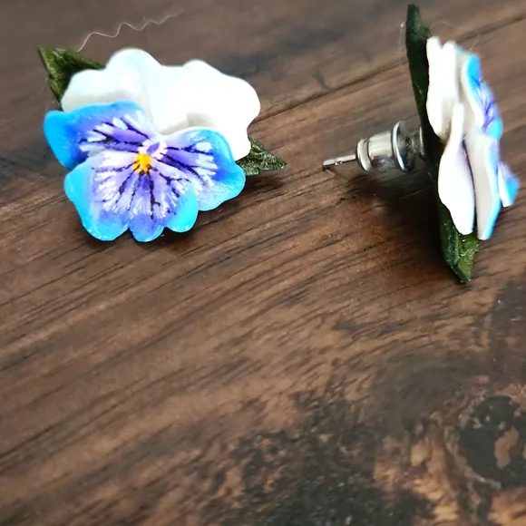Hand Painted Leather Pansy Flower Earrings. - Picture 2 of 6